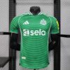 25-26 Newcastle United Away, Player