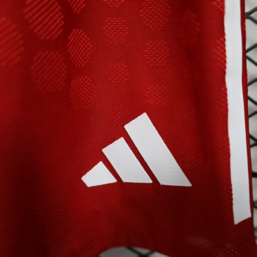 25-26 Liverpool Home Shorts, Player - Image 6